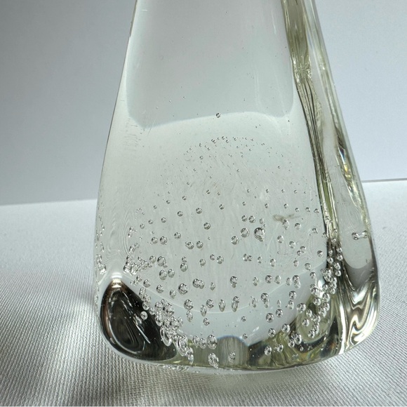 Vintage Clear Crystal Bubble Glass 4 Sided Pyramid Paperweight - Picture 5 of 12